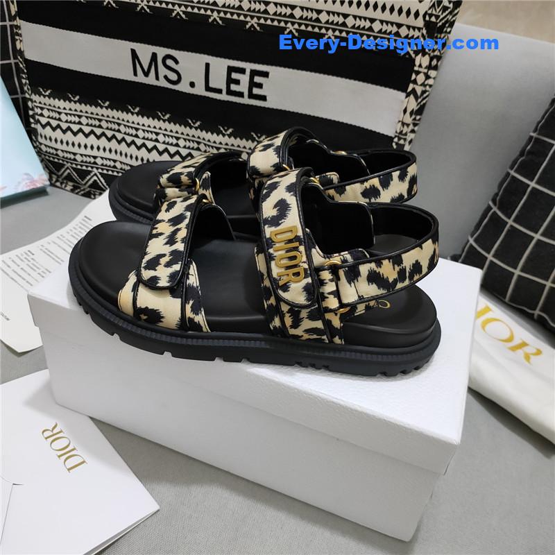D10r mizza pattern D10ract sandals