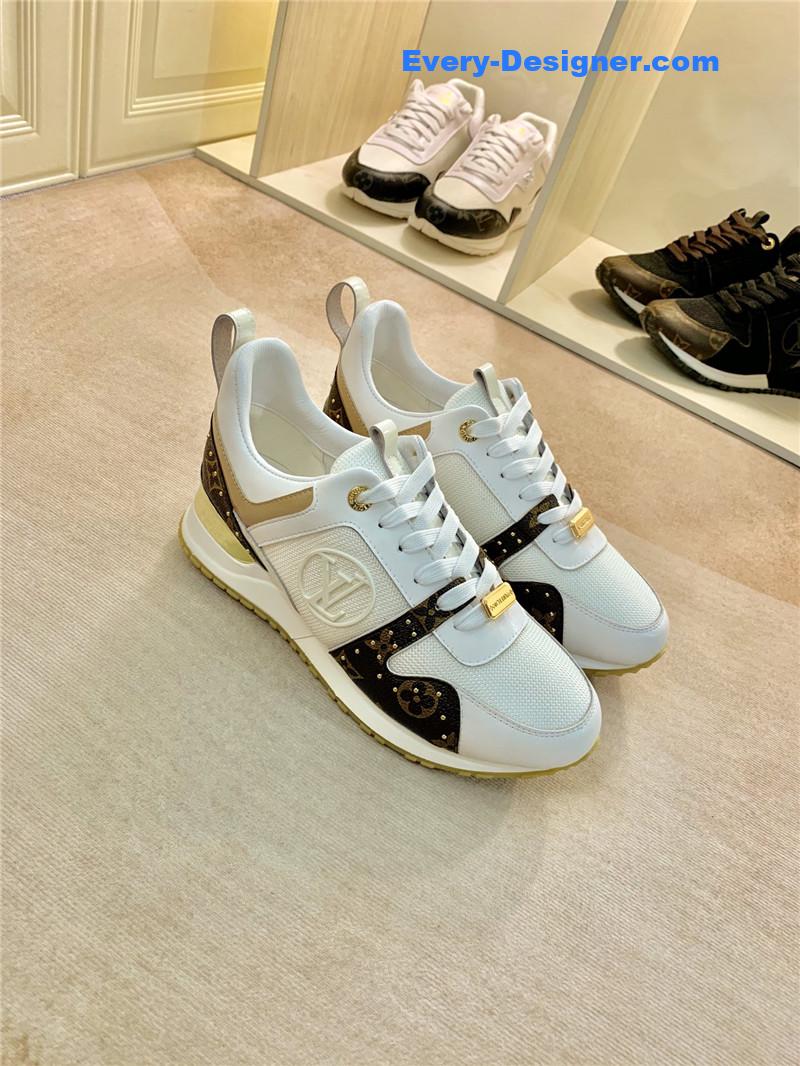 l0vis Vvtt0n lv run away sneakers