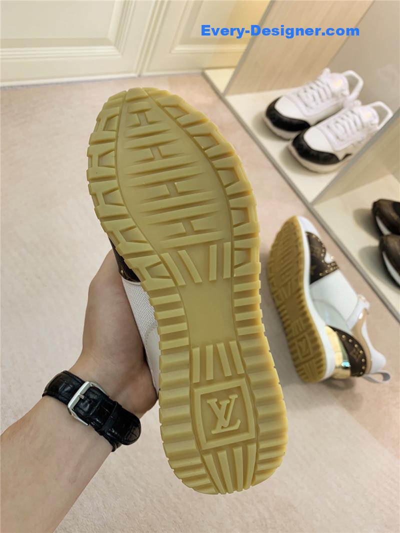 l0vis Vvtt0n lv run away sneakers