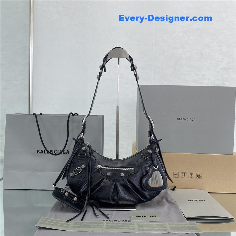 Ba1en*iaga le cagole leather shoulder bag