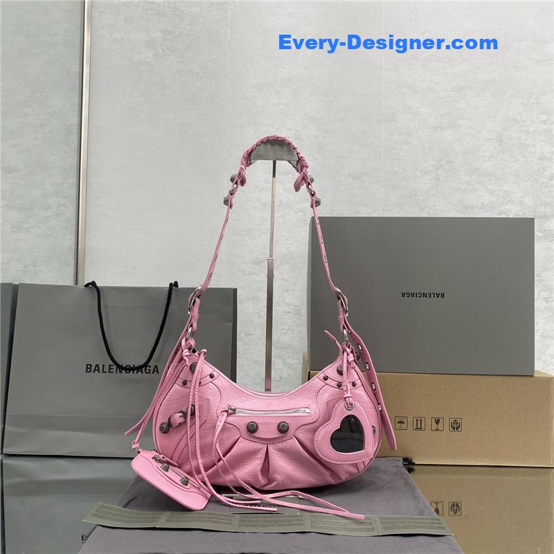 Ba1en*iaga le cagole leather shoulder bag pink