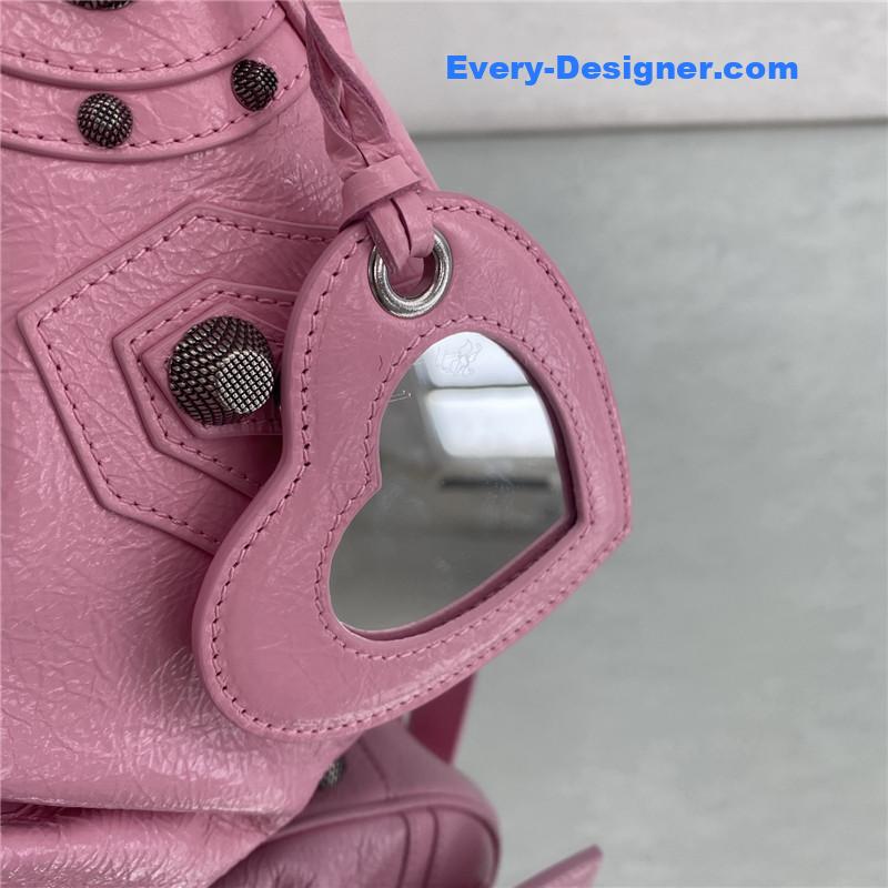 Ba1en*iaga le cagole leather shoulder bag pink