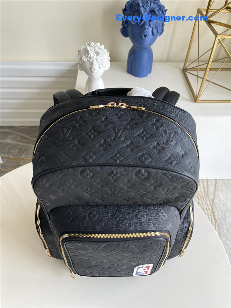 l0vis Vvtt0n lv basketball backpack