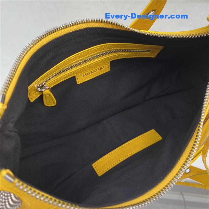 Ba1en*iaga le cagole leather shoulder bag yellow