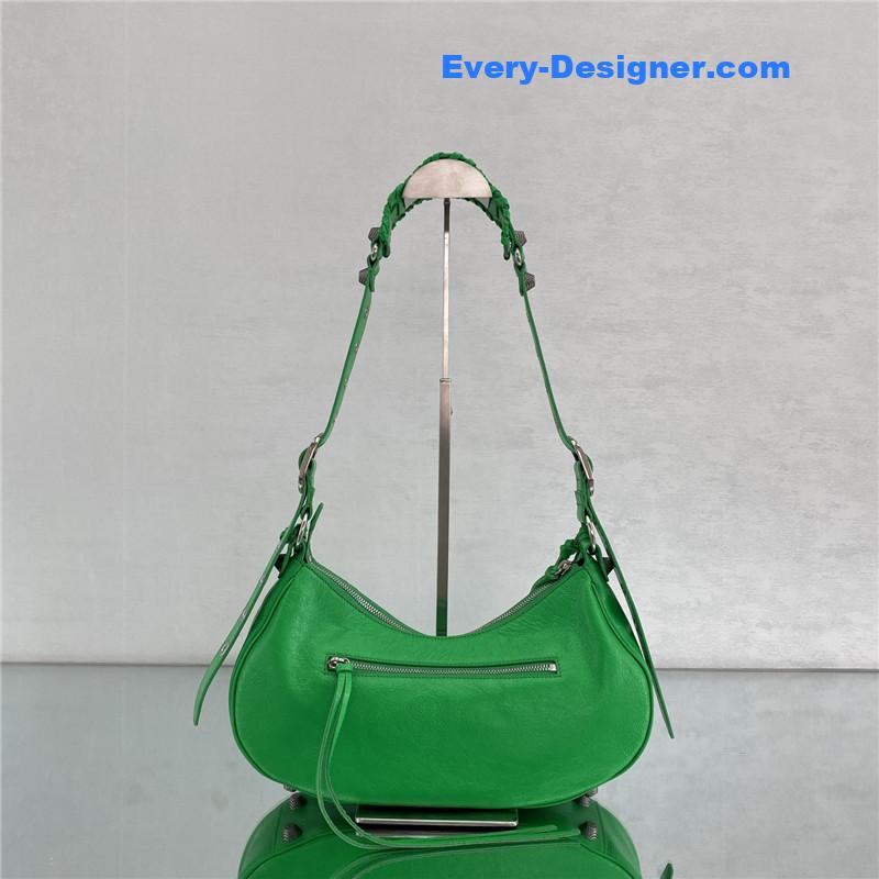 Ba1en*iaga le cagole leather shoulder bag green