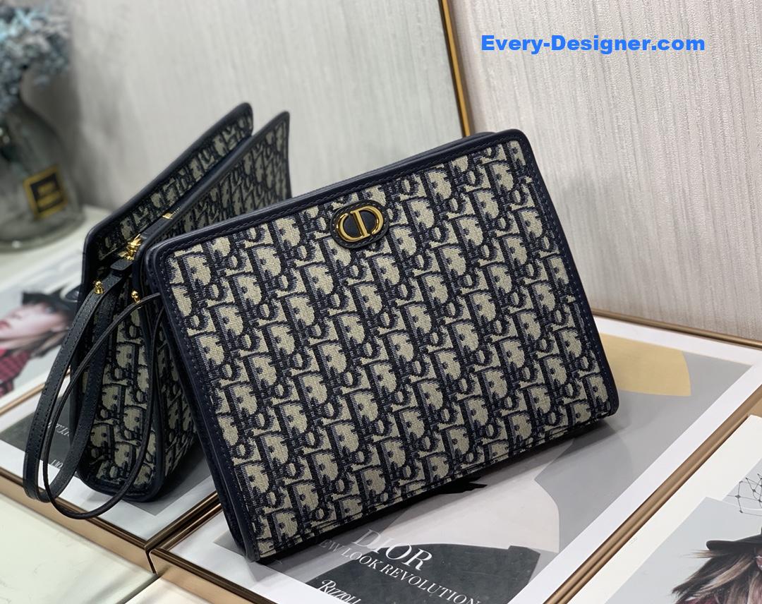 D10r oblique canvas clutch