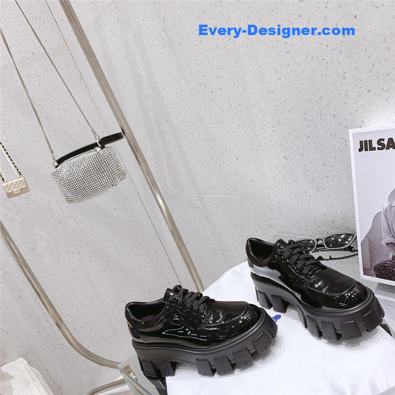 Pra*a lace up loafers