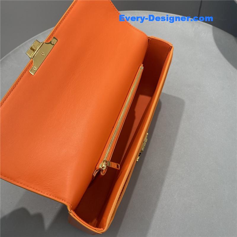 Ce1i*e triomphe shoulder bag
