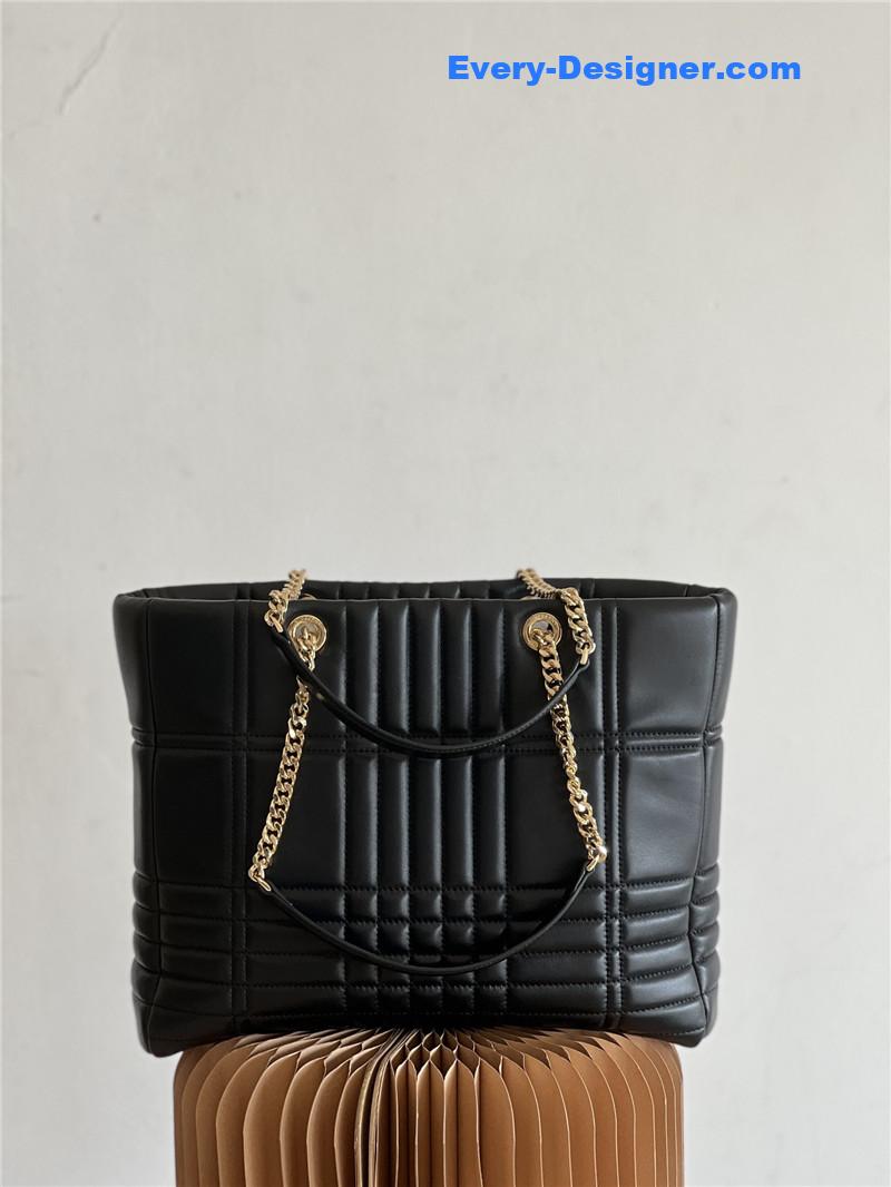 Bv*b*rry shopping bag
