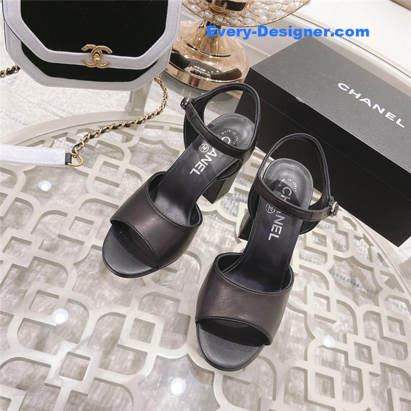 CC classic chunky heels