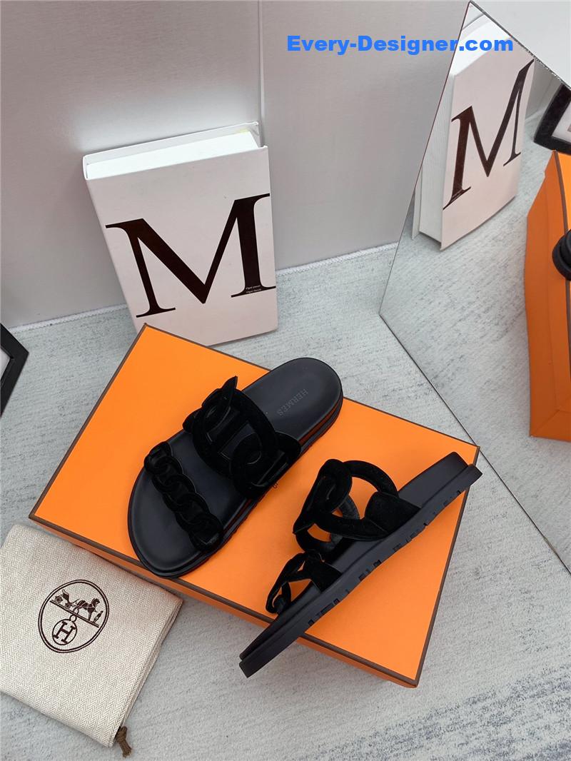 H**me5 couple shoes