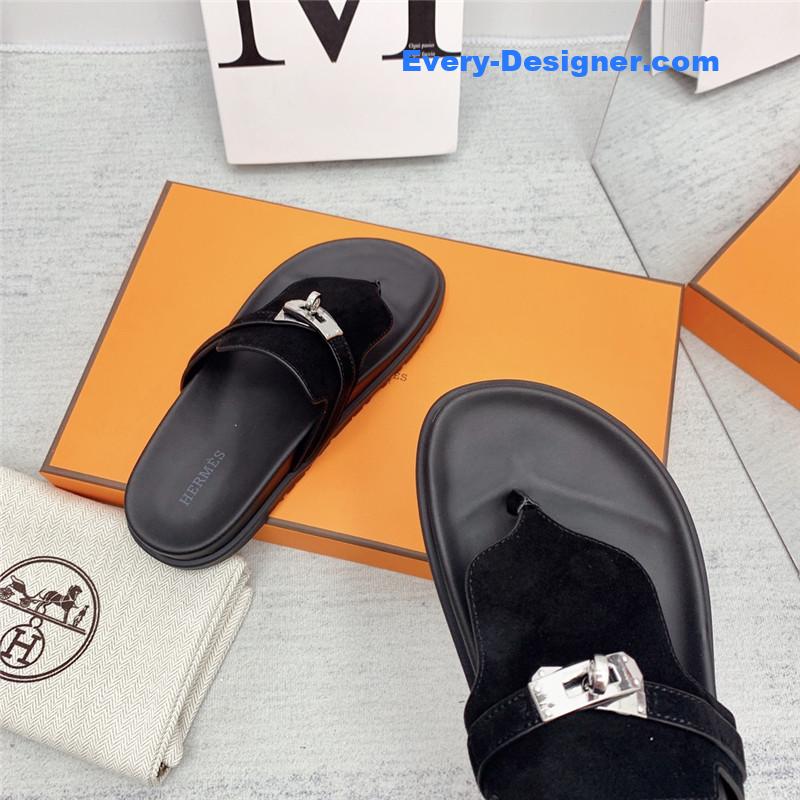 H**me5 couple shoes