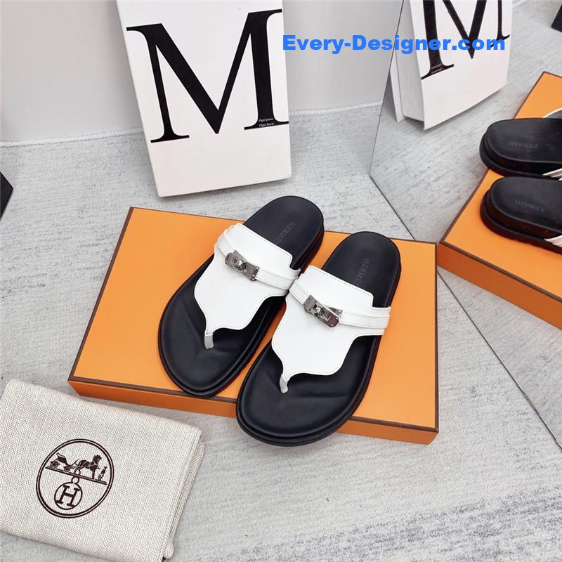 H**me5 couple shoes