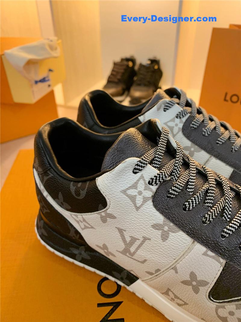 l0vis Vvtt0n lv run away sneakers