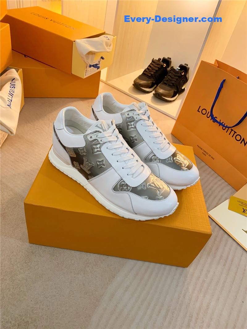 l0vis Vvtt0n lv run away sneakers
