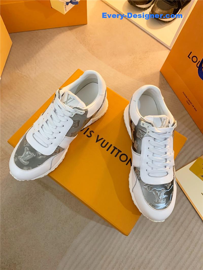 l0vis Vvtt0n lv run away sneakers