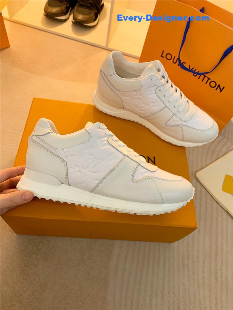 l0vis Vvtt0n lv run away sneakers