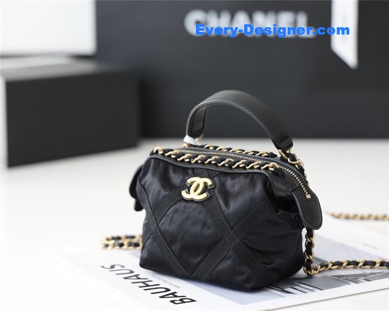 Ch**el lightweight nylon shoulder bag