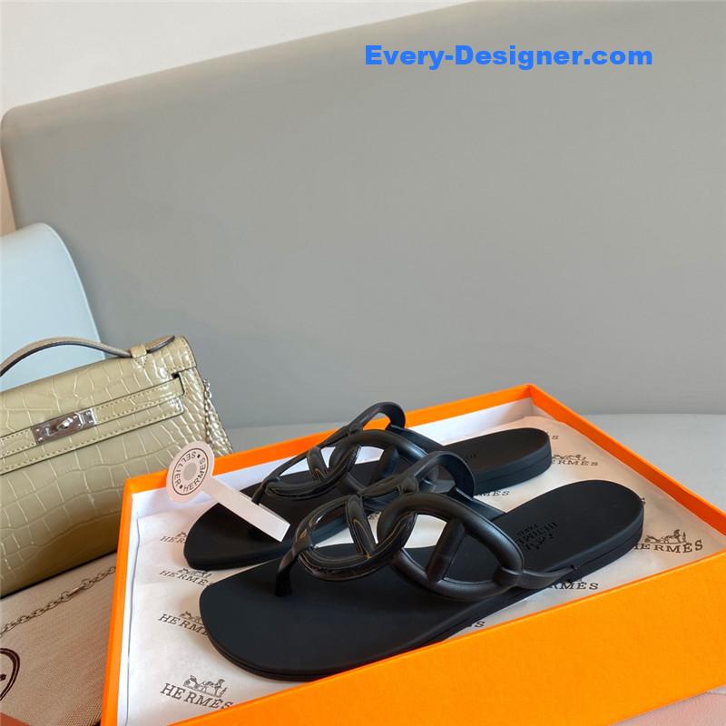 H**me5 new pig nose chain flip flops