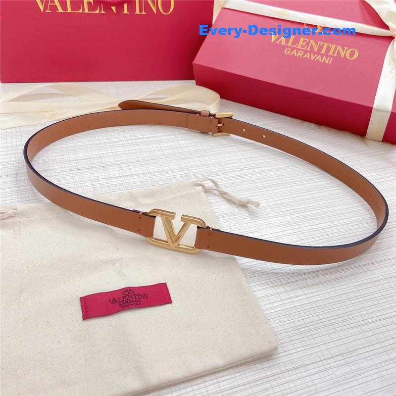 Va1e*ntin0 v buckle belt
