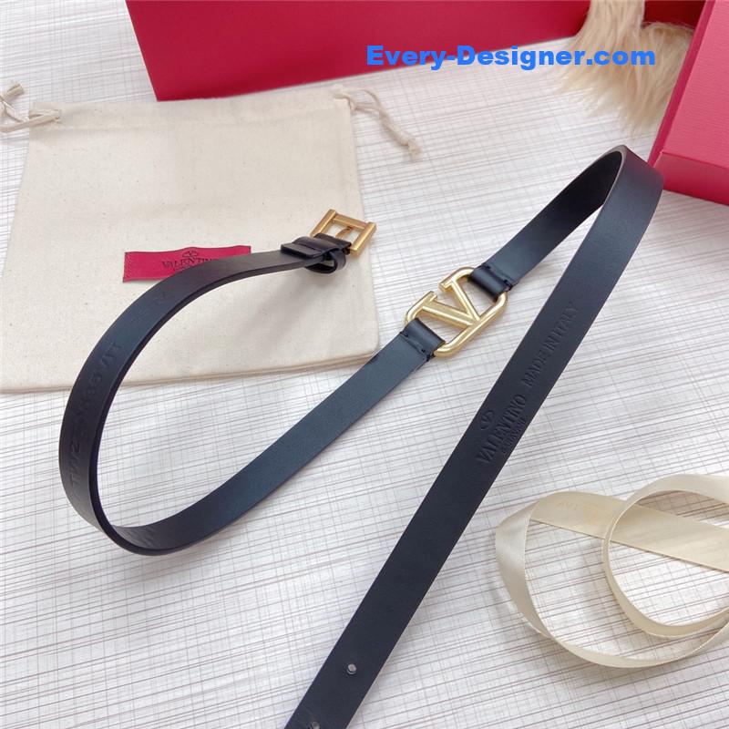 Va1e*ntin0 v buckle belt