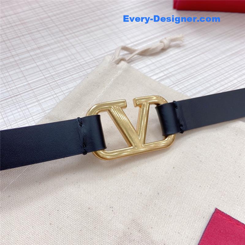 Va1e*ntin0 v buckle belt