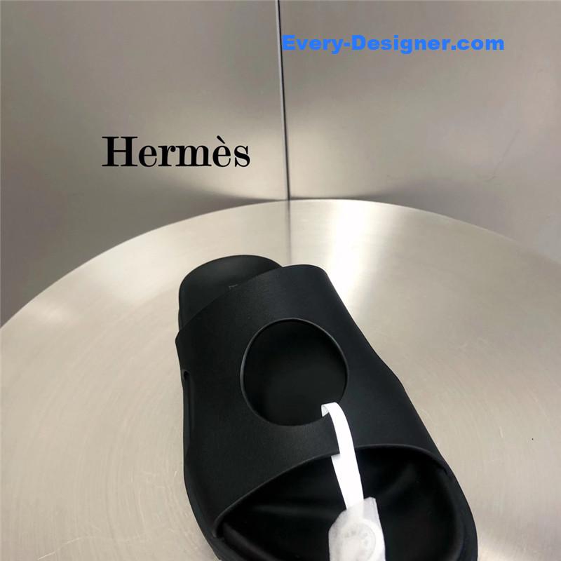 H**me5 edith hole slippers