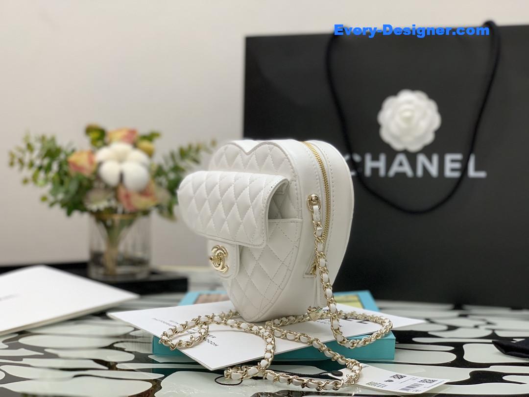 ch**el D1am0nd heart-shaped chain bag