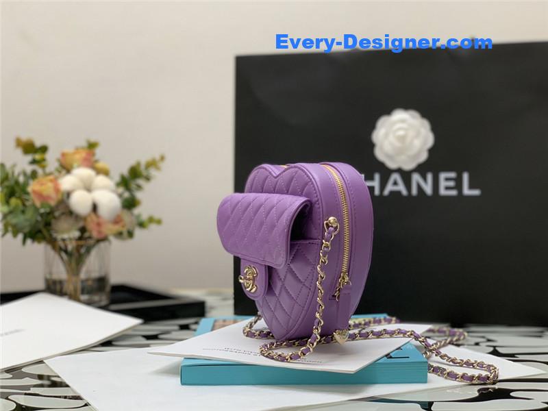 ch**el heart chain D1am0nd bag