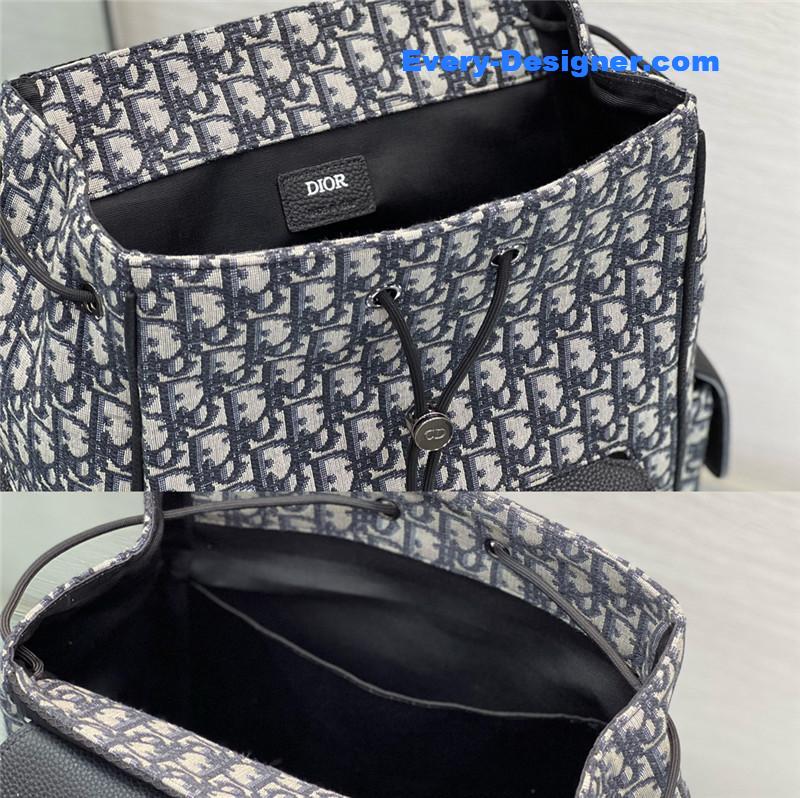 D10r saddle backpack