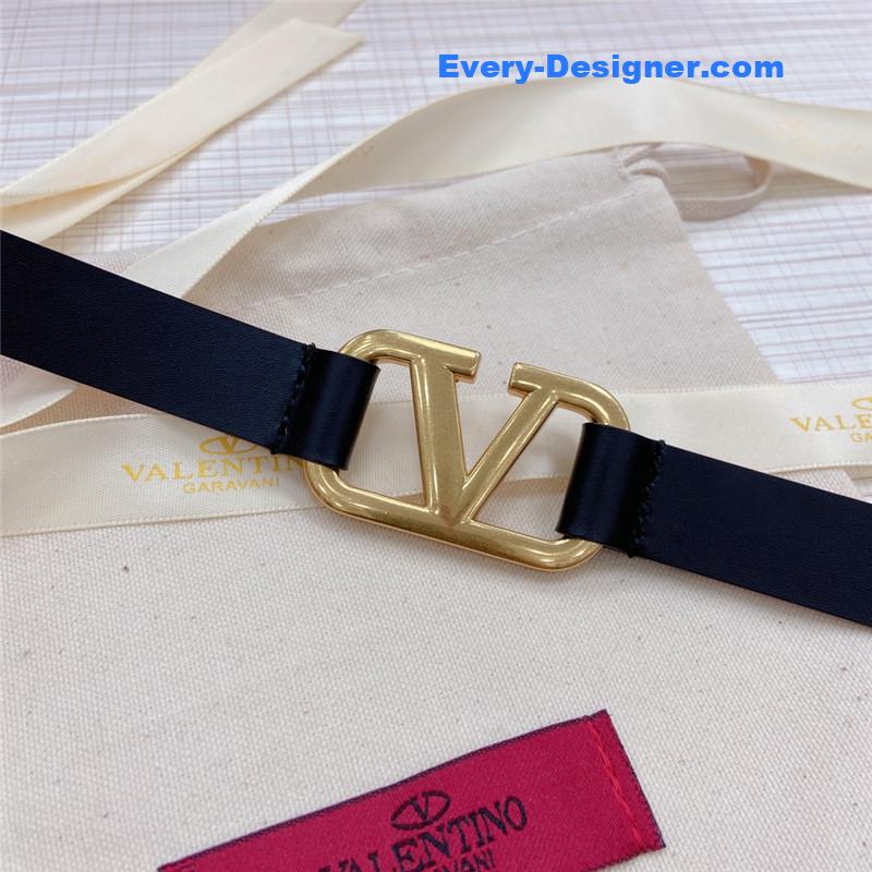 Va1e*ntin0 v buckle belt