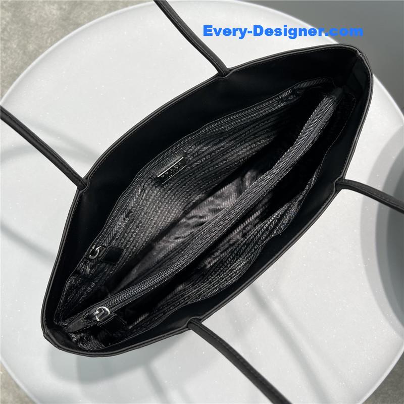 Pra*a parachute shopping bag tote bag