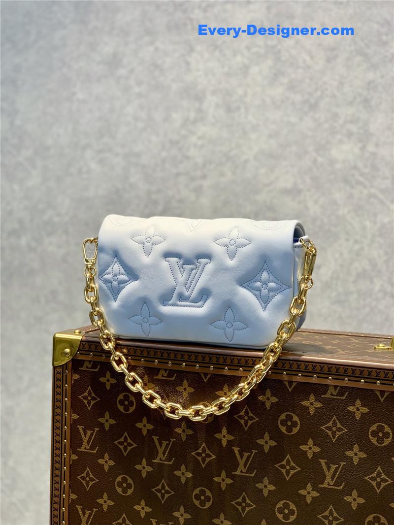 l0vis Vvtt0n lv bubblegram wallet on strap bag