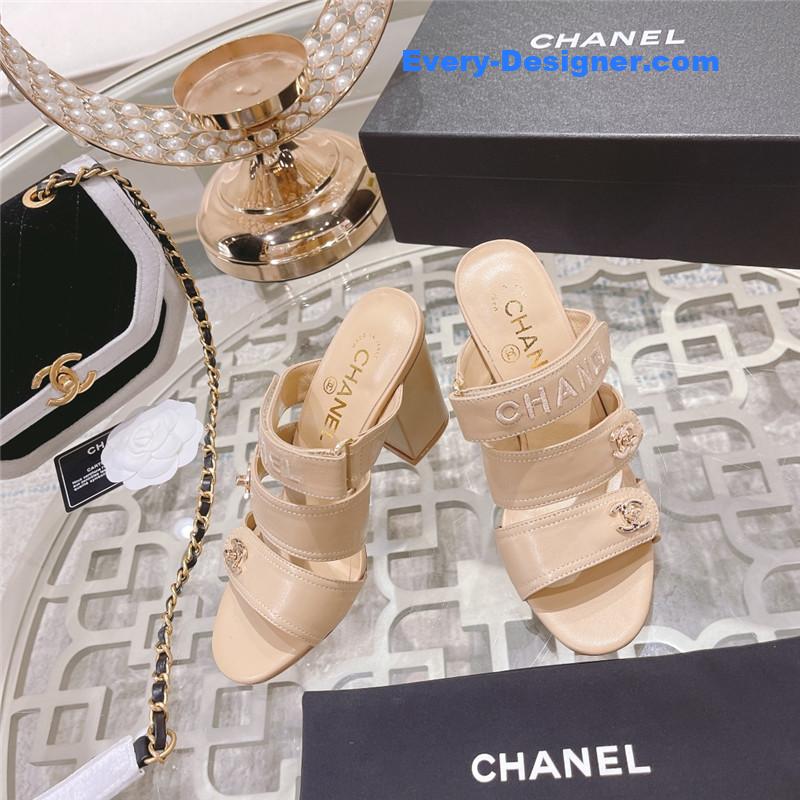 CC early spring catwalk new high-heeled sandals