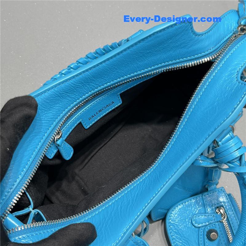 Ba1en*iaga le cagole shoulder bag