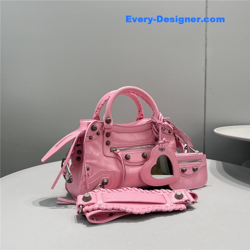 Ba1en*iaga le cagole shoulder bag