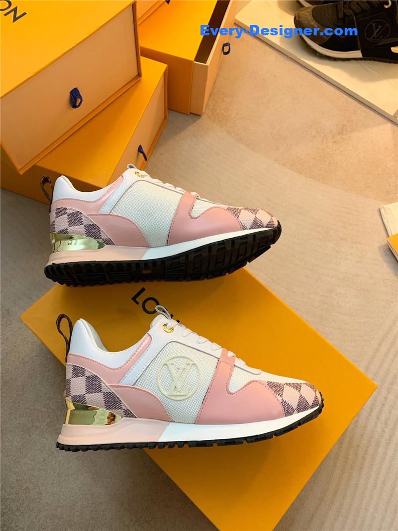 l0vis Vvtt0n lv run away sneakers