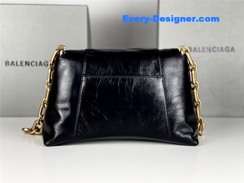Ba1en*iaga downtown chain shoulder bag