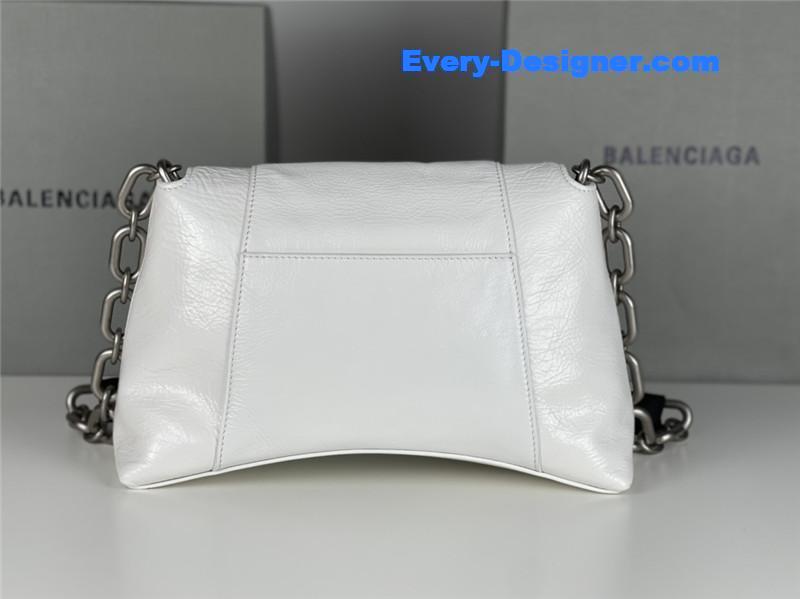 Ba1en*iaga downtown chain shoulder bag