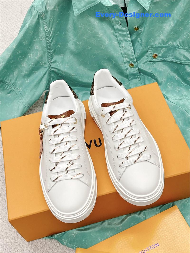 l0vis Vvtt0n lv classic platform sneakers