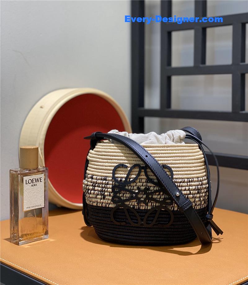 L0ew* woven straw basket bag