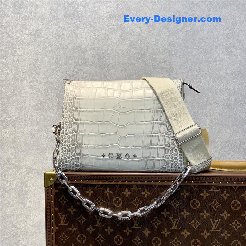 l0vis Vvtt0n lv crocodile coussin small bag
