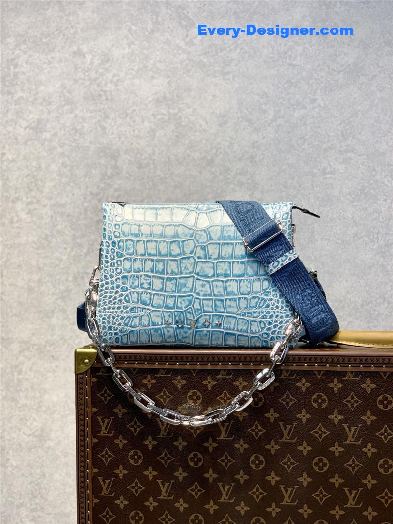 l0vis Vvtt0n lv crocodile coussin small bag
