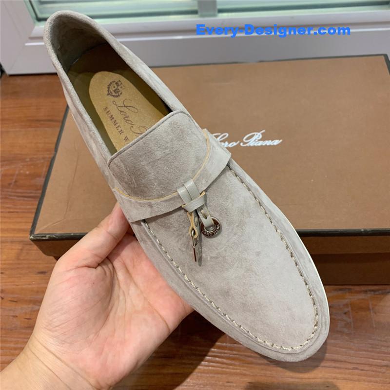 L0r0 P1ana  charms walk loafers