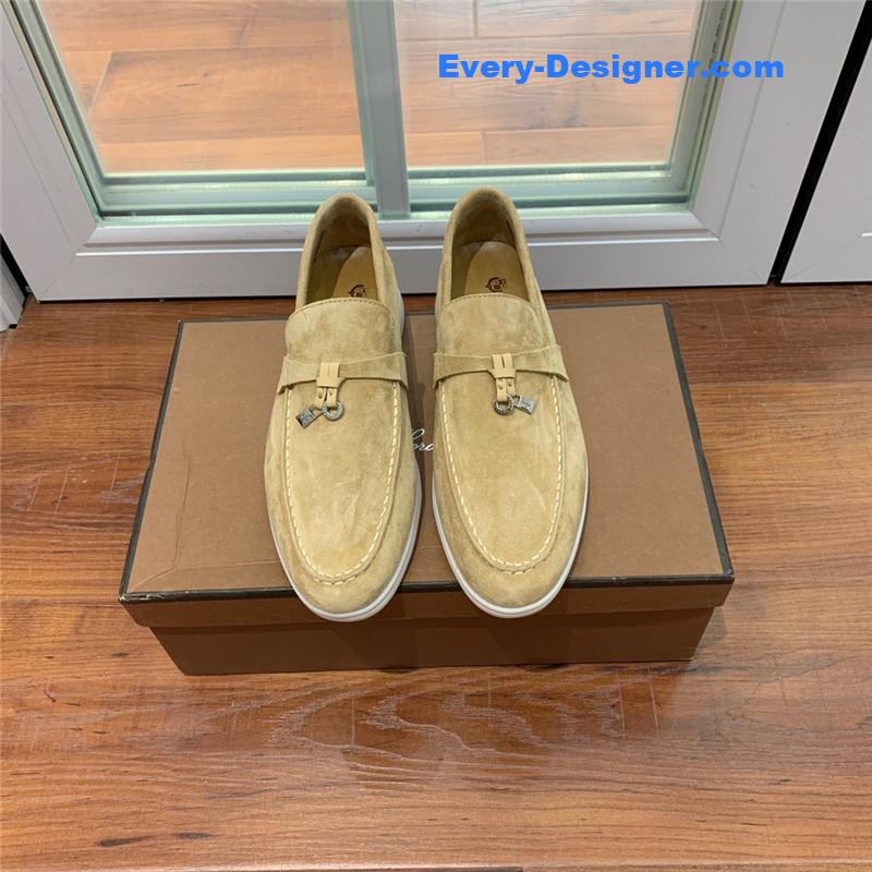 L0r0 P1ana  charms walk loafers
