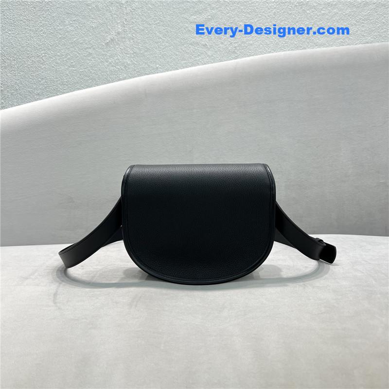 D10r gallop messenger bag