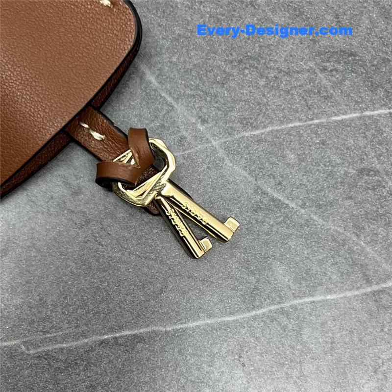 Ce1i*e cabas phantom bag