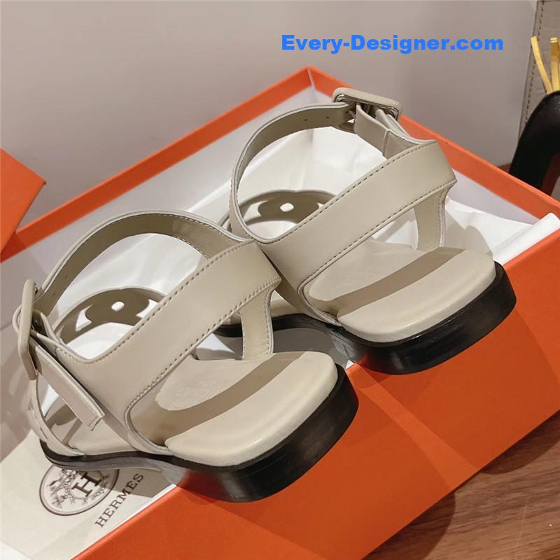 H**me5 extra flat sandal