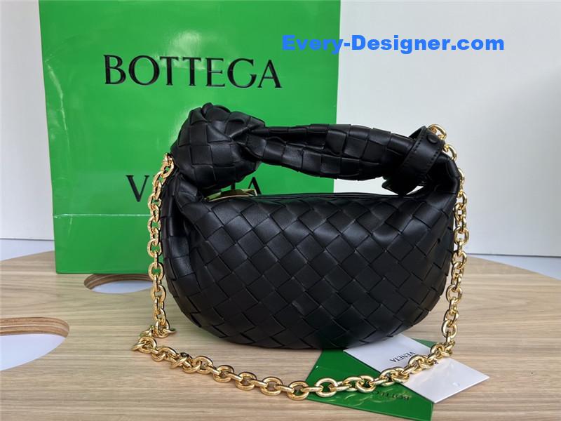 b0tt*ga Ven*ta jodie with chain bag black