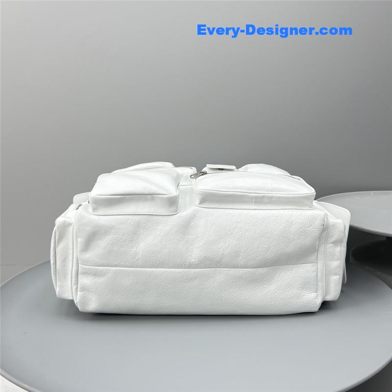 ba1en*iaga S*per busy bag